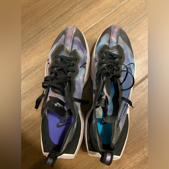 Nike women size 10 - Picture 4 of 5